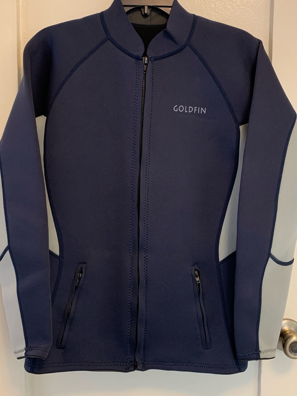 GoldFin Womens Wetsuit Top 2mm Neoprene Jacket Long Sleeve with Zipper Pockets